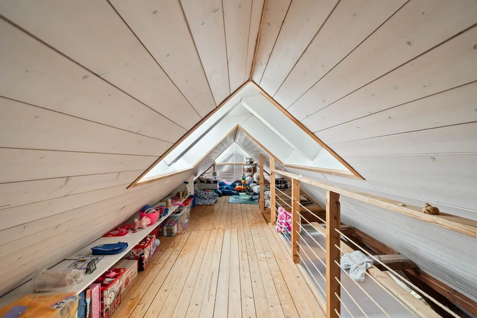 Bauernhaus mit vier Wohnungen in der Weilerzone – Foto 11 von 13
