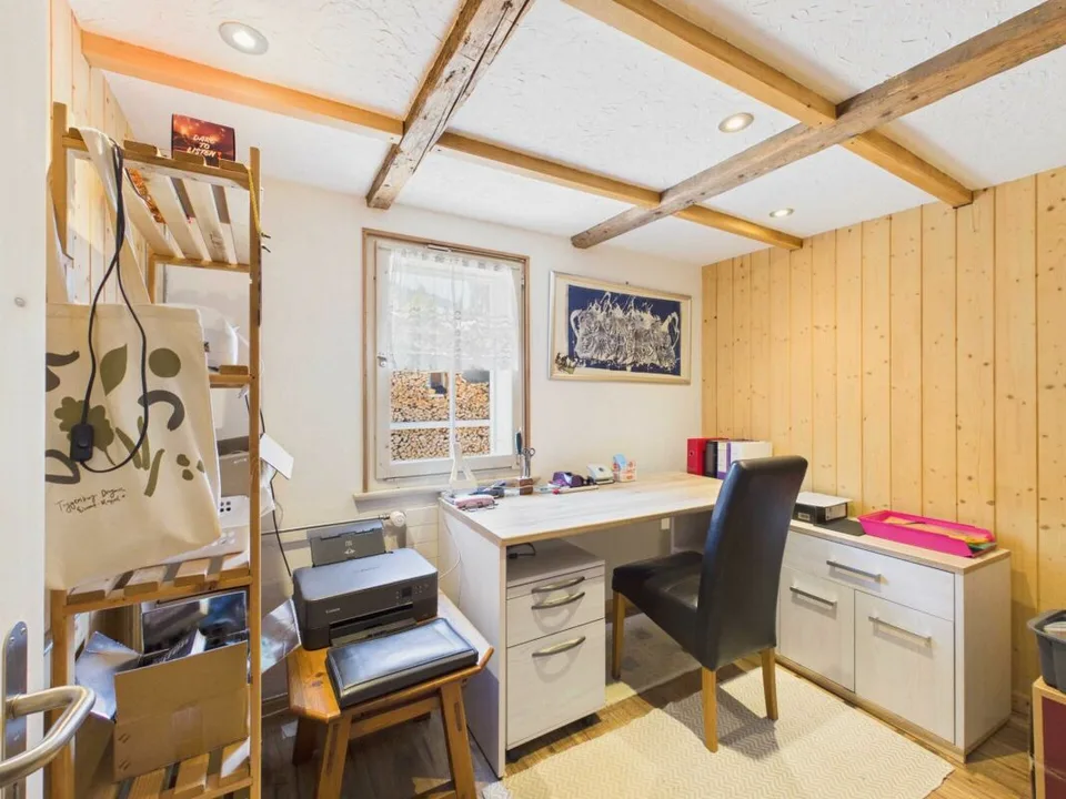 Casa con grande biotopo, garage e due edifici polivalenti – foto 7 di 15