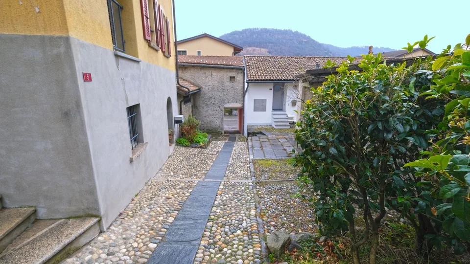 Affascinante casa di nucleo a Taverne ristrutturata con charme – foto 7 di 14