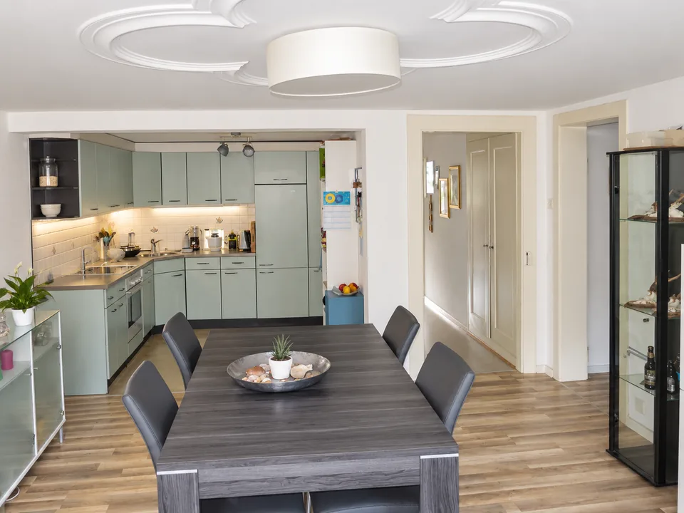 Grand appartement 4,5 pièces à Läufelfingen - tout le grenier de 2 étages appartient