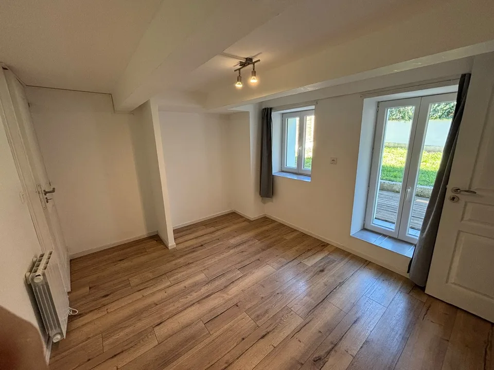 Charming 2.5-room apartment in Henniez