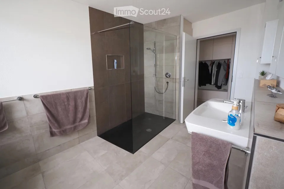 Exclusive ownership apartment in Roggliswil – photo 4 of 5