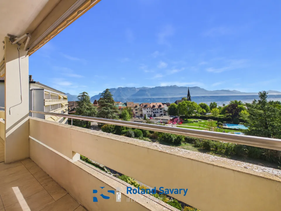 Zu renovieren - 4,5 Zimmer mit Balkon, Seeblick und Innenparkplatz in Chexbres – Foto 9 von 9