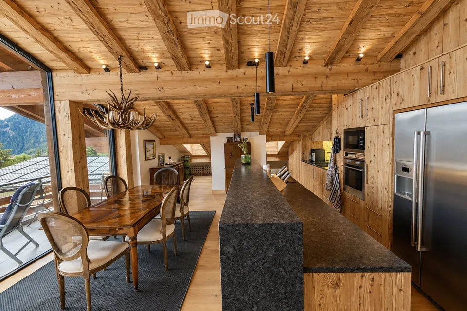 Exceptional 6.5-Room Penthouse in the Heart of Verbier