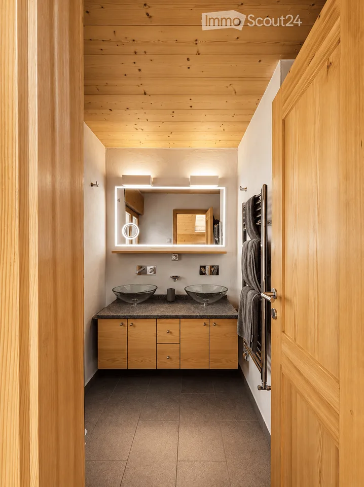 Exceptional 6.5-Room Penthouse in the Heart of Verbier