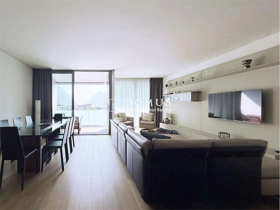 Wohnung von hohem Wert mit Seeblick – Foto 2 von 13