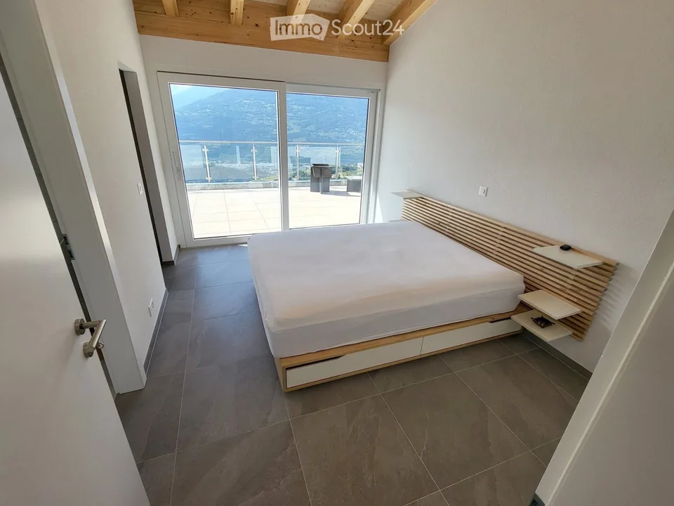 Attique en terrasse de 4.5 pièces à Monteiller/Savièse