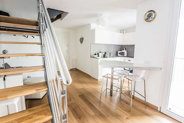 Mendrisio-Capolago: modernes 2,5-Zimmer-Duplex im Kern – Foto 4 von 8