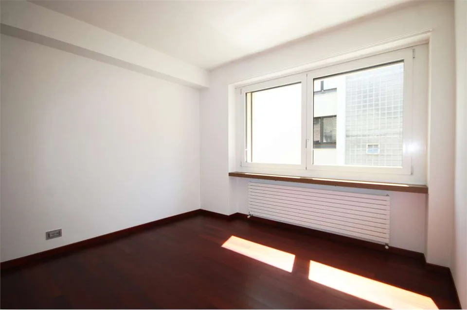 Lugano: elegantes und modernes 4,5-Zimmer-Apartment im Zentrum – Foto 8 von 12
