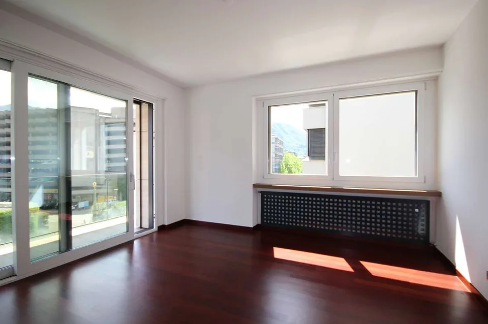 Lugano: elegantes und modernes 4,5-Zimmer-Apartment im Zentrum – Foto 2 von 12
