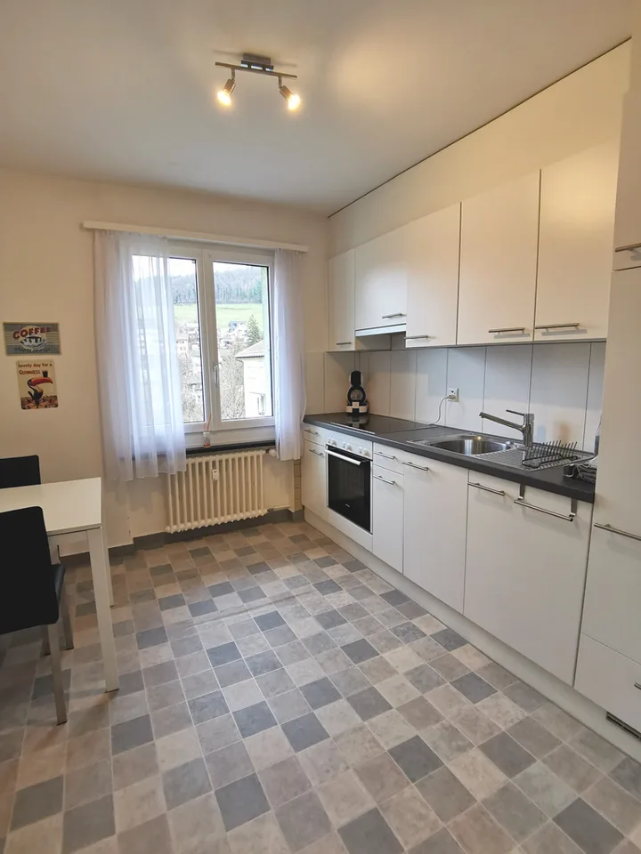 Schöne 2.5 Zimmer Wohnung an ruhiger Lage