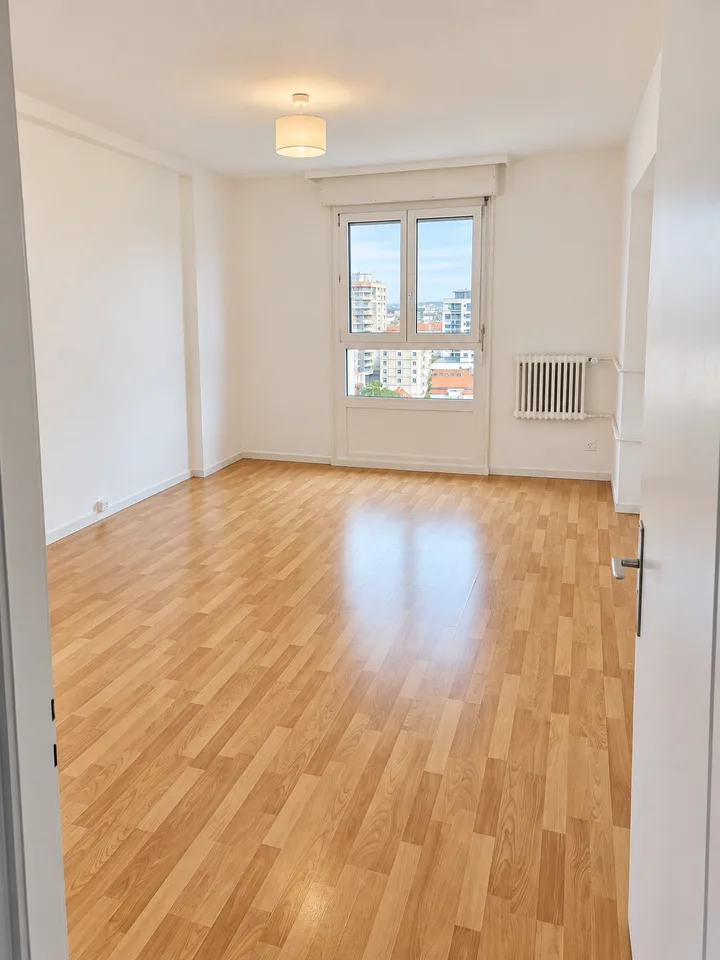 Appartamento luminoso di 2.5 locali con vista panoramica a La Chaux-de-Fonds – foto 5 di 6