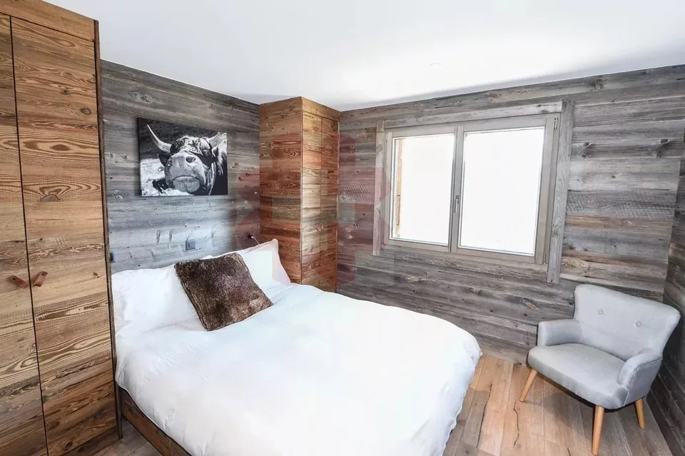 Exceptional Chalet in a Main Residence at the Heart of Val d'Hérens – photo 11 of 13