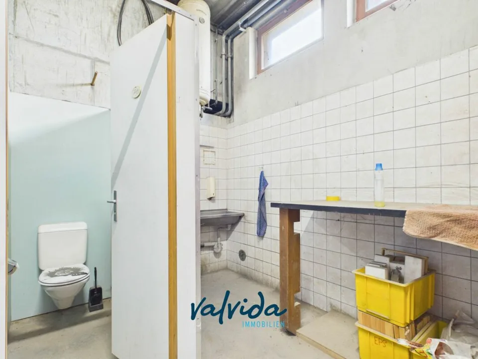 Vielseitig nutzbare Gewerbeliegenschaft mit grosszügigen Flächen und viel Umschwung – Foto 10 von 11