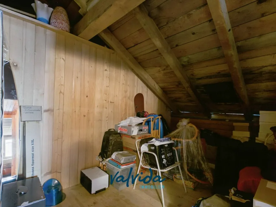 Grosszügige 3.5-Zimmer-Dachwohnung im Herzen von Unterbäch – Foto 8 von 13
