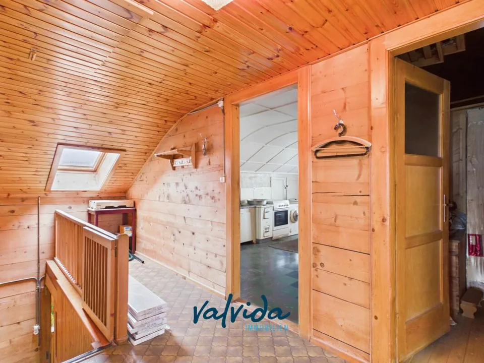 Grosszügige 3.5-Zimmer-Dachwohnung im Herzen von Unterbäch – Foto 10 von 13