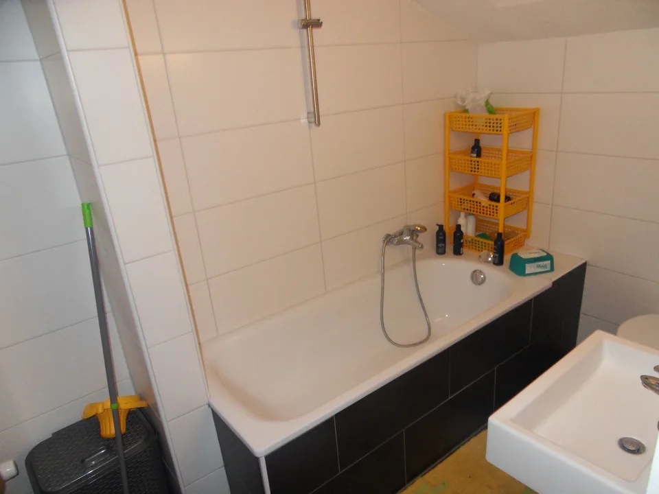 Appartement moderne 3 pièces en mansarde dans un quartier calme de Matzingen