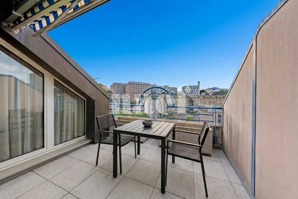 Appartamento luminoso al 6? piano con una bella terrazza – foto 10 di 16