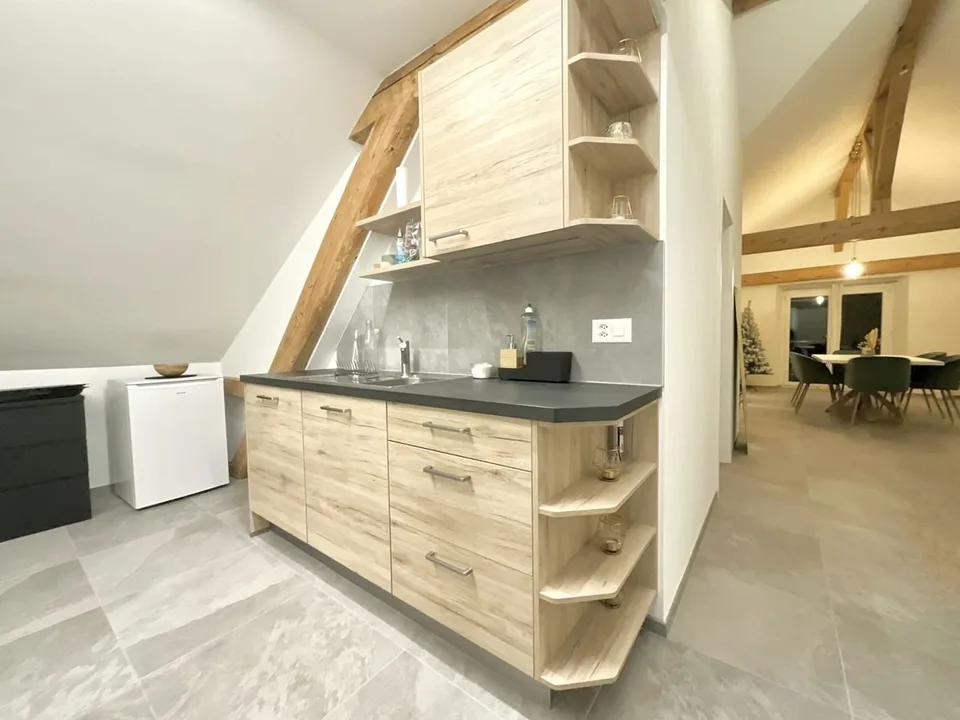 The charm of exposed beams - Spacious 3-room apartment
