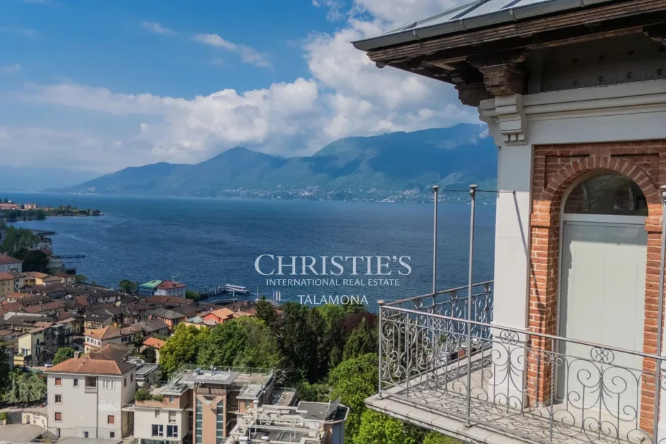 Villa Gilda ? Seeufervilla mit Pool am Lago Maggiore, Luino – Foto 4 von 13