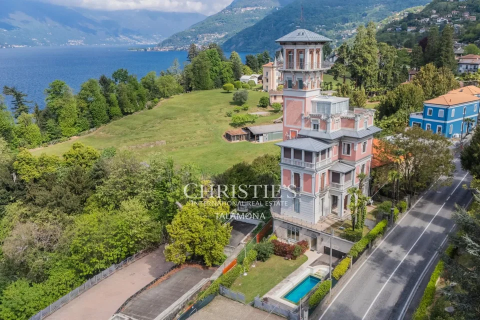 Villa Gilda ? Seeufervilla mit Pool am Lago Maggiore, Luino – Foto 12 von 13