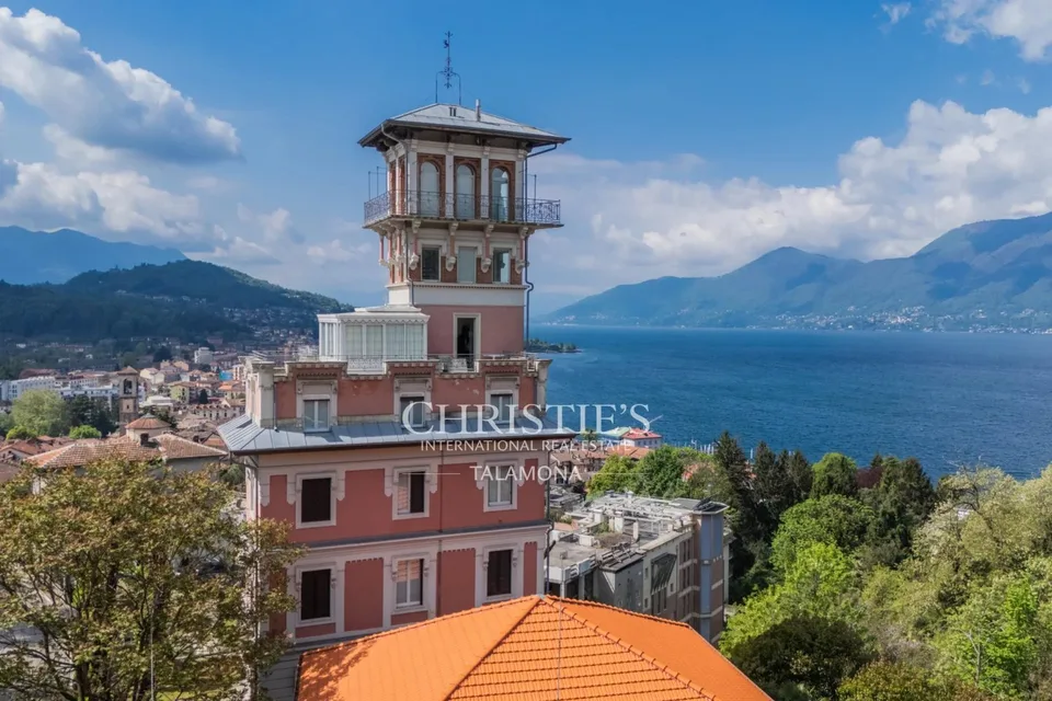 Villa Gilda ? Seeufervilla mit Pool am Lago Maggiore, Luino – Foto 8 von 13