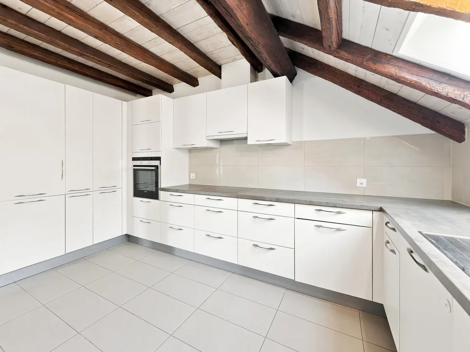 Geräumige 6.5-Zimmer-Wohnung mit Charme und Charakter in Chambésy