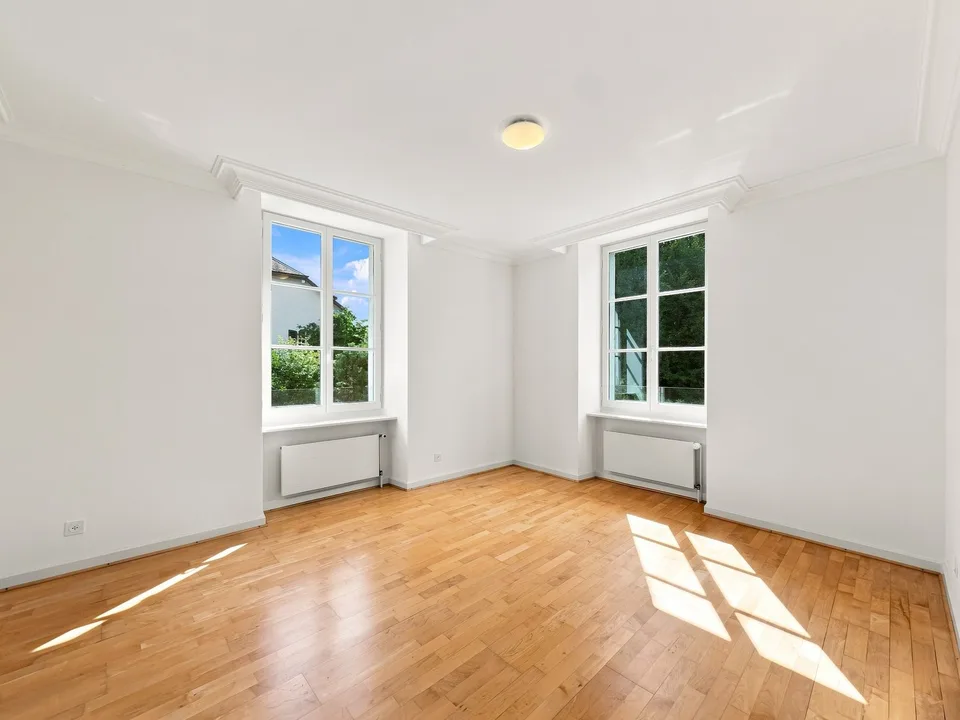 Geräumige 6.5-Zimmer-Wohnung mit Charme und Charakter in Chambésy
