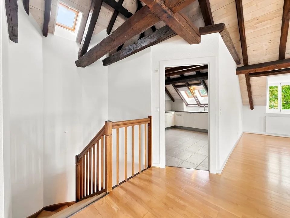 Geräumige 6.5-Zimmer-Wohnung mit Charme und Charakter in Chambésy