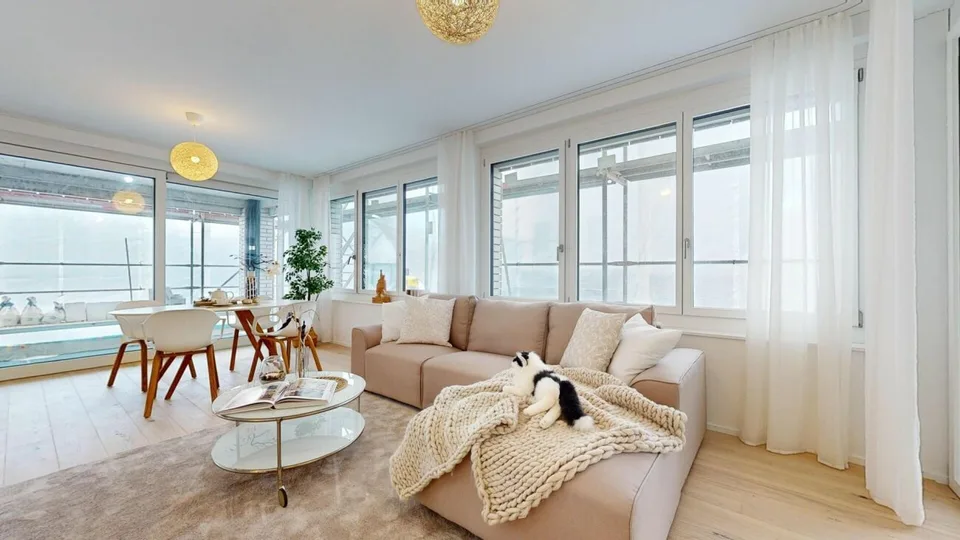 LUXURIÖSE 2,5 ZI-WOHNUNG IM 3. OG MIT 2 LOGGIAS IN BINNINGEN
