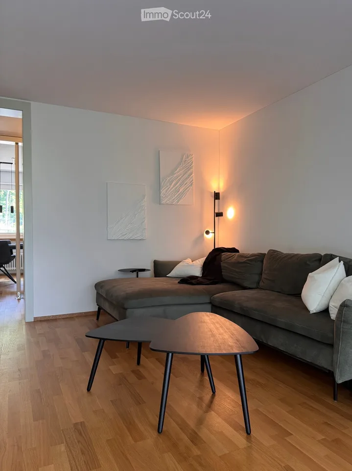 Helle 4.5-Zimmer-Genossenschaftswohnung mit Balkon in Bassersdorf – ab Oktober 2026 verfügbar