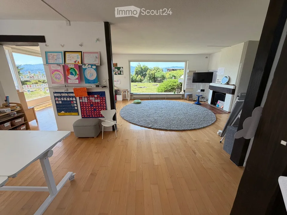 Grosszügige 7.5-Zimmer-Villa mit traumhaftem Garten in Küsnacht ZH