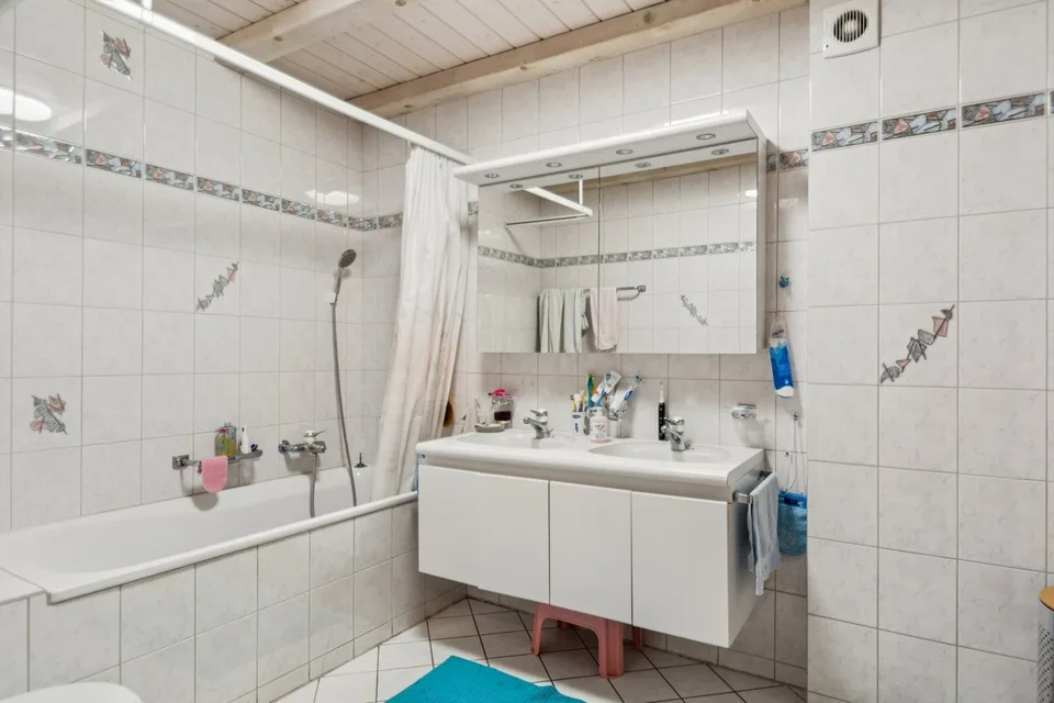 Prächtiges Dachgeschoß-Duplex mit 6.5 Zimmern - Eleganz der Raumvolumes – Foto 13 von 13