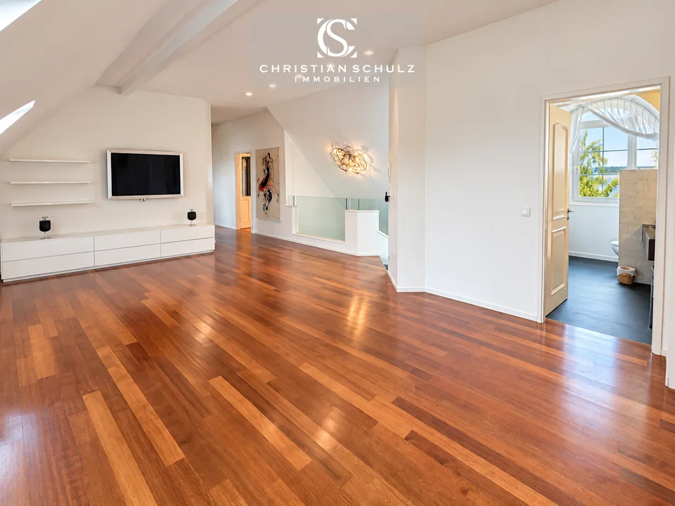 Exklusive 9-Zimmer-Maisonettewohnung mit traumhafter Seesicht, Spa und privatem Lift – photo 16 sur 21