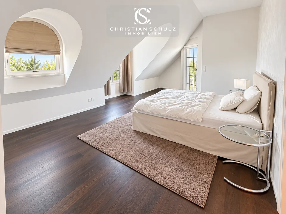 Exklusive 9-Zimmer-Maisonettewohnung mit traumhafter Seesicht, Spa und privatem Lift – photo 19 sur 21