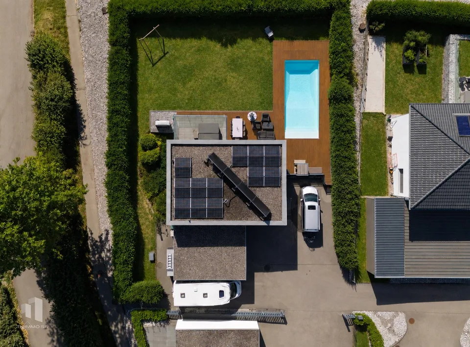 Moderne Villa in Gruyère mit Pool – Foto 16 von 16