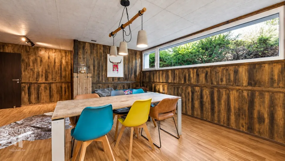 Moderne Villa in Gruyère mit Pool – Foto 12 von 16