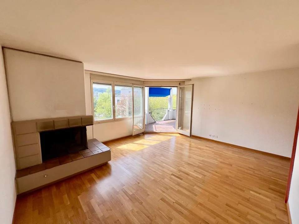 Abitazione spaziosa di 110 m² con balcone