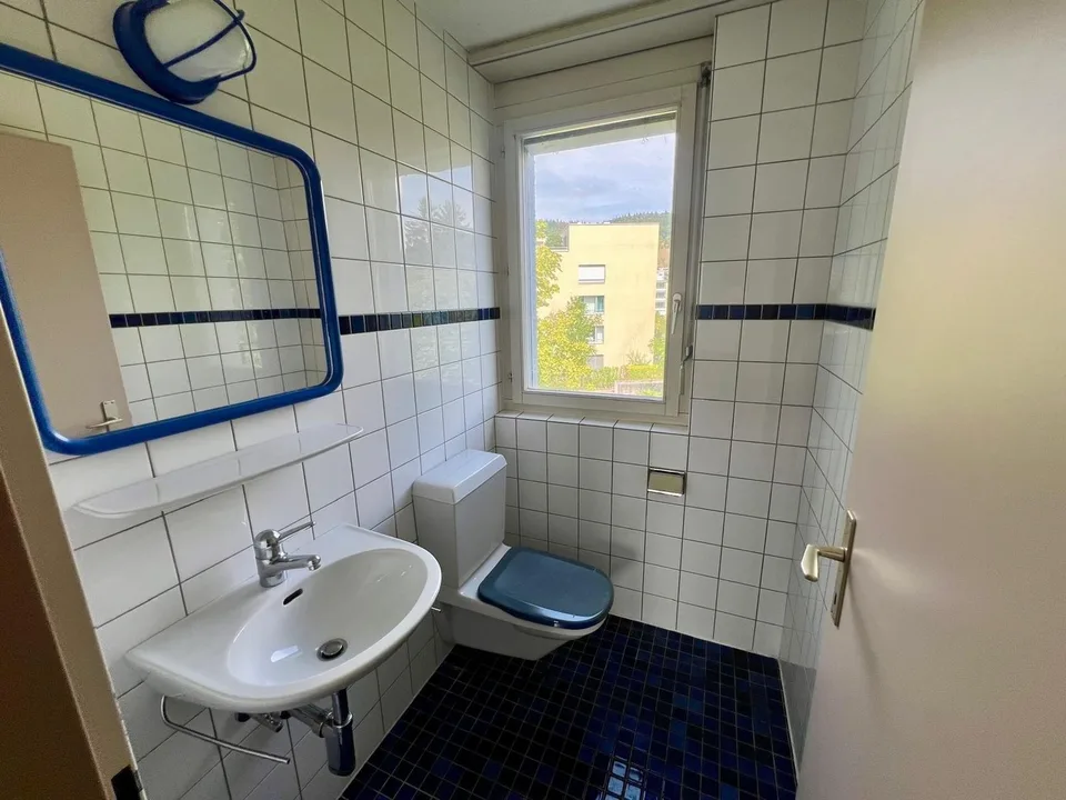 Abitazione spaziosa di 110 m² con balcone