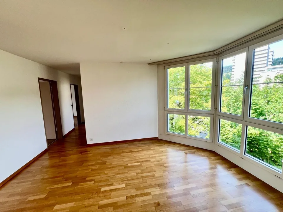 Abitazione spaziosa di 110 m² con balcone