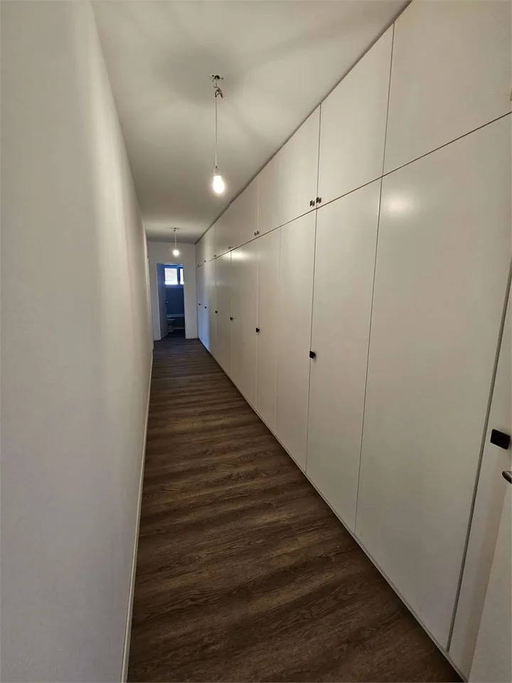 Chiasso, Miete grosszügige 3.5-Zimmer-Wohnung mit Balkon – Foto 6 von 10
