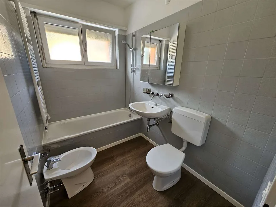 Chiasso, Miete grosszügige 3.5-Zimmer-Wohnung mit Balkon – Foto 10 von 10