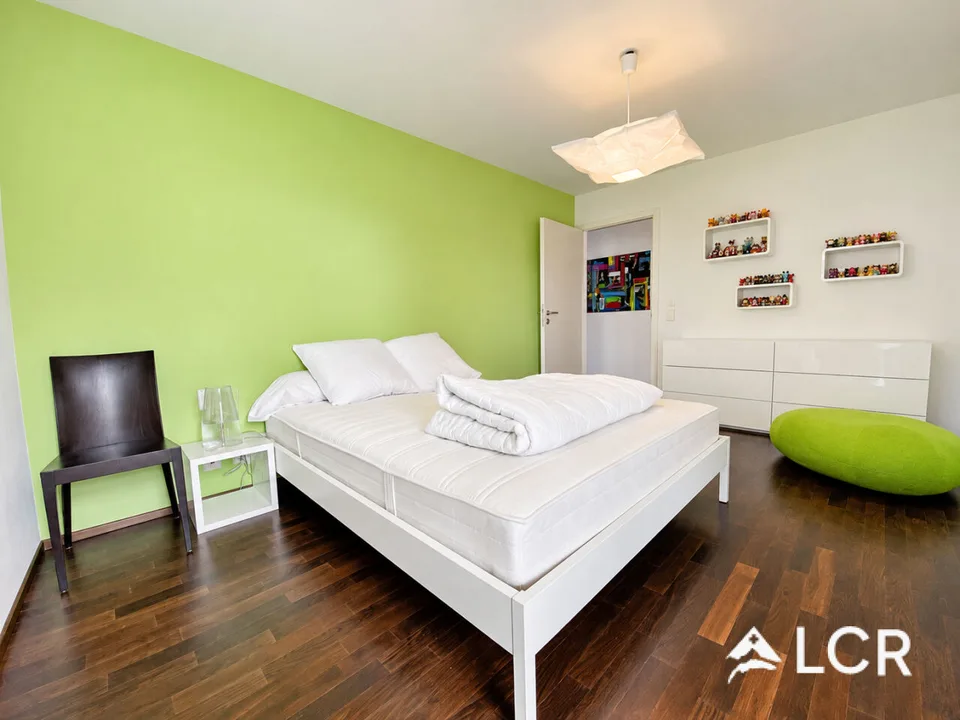 Wunderschöne möblierte 4,5-Zimmer-Wohnung - Terrasse - Seeblick