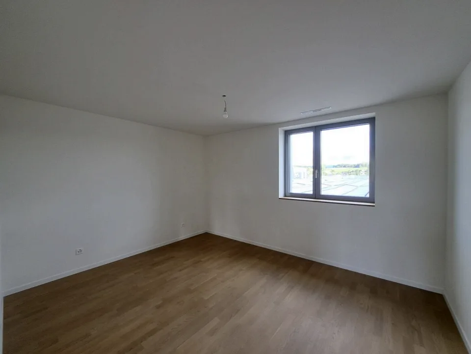 New 4.5-room attic apartment with concierge service
