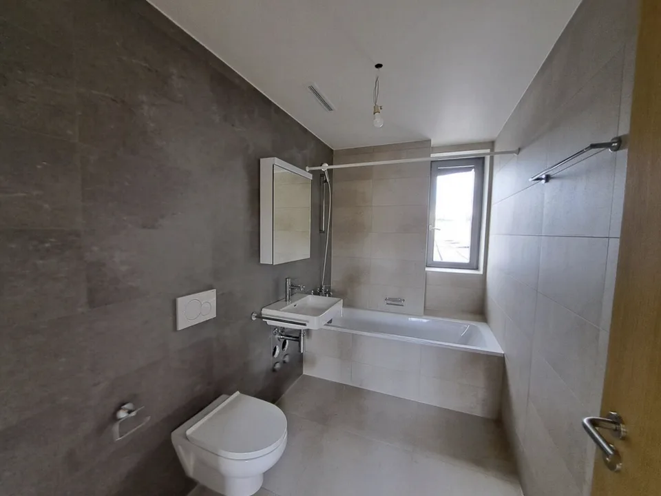 New 4.5-room attic apartment with concierge service