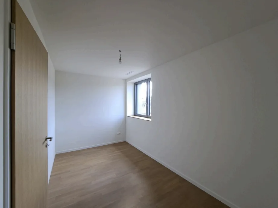 New 4.5-room attic apartment with concierge service