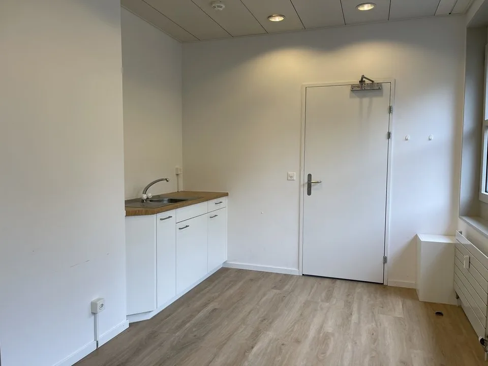 Representative office spaces near Coop Center – photo 5 of 7