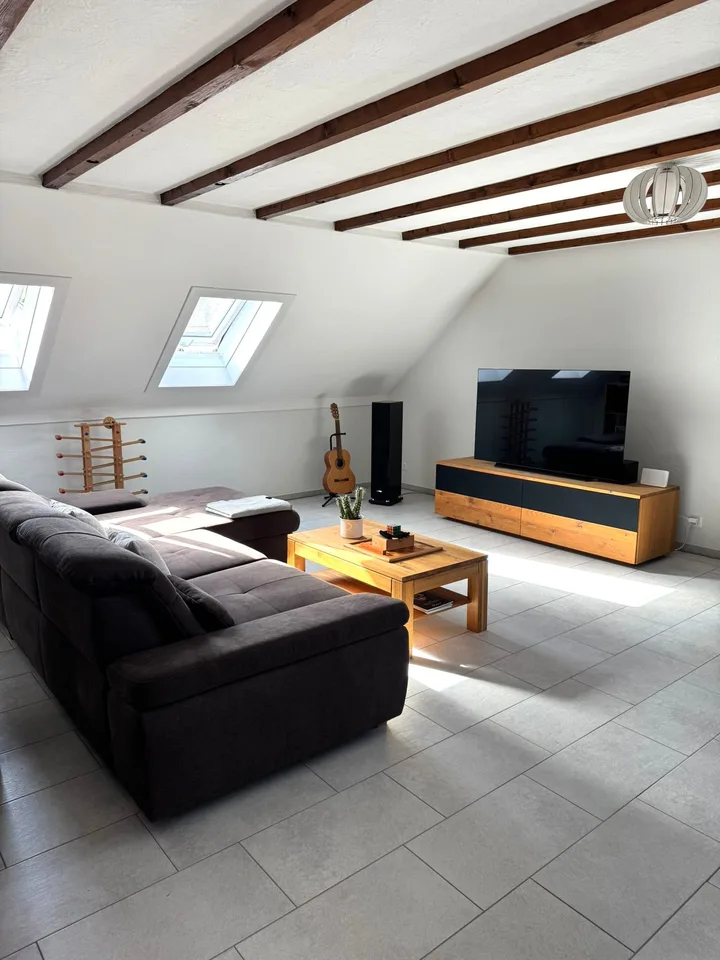 LOTS OF SPACE IN YOUR NEW HOME - Spacious 3.5-room attic apartment for rent.