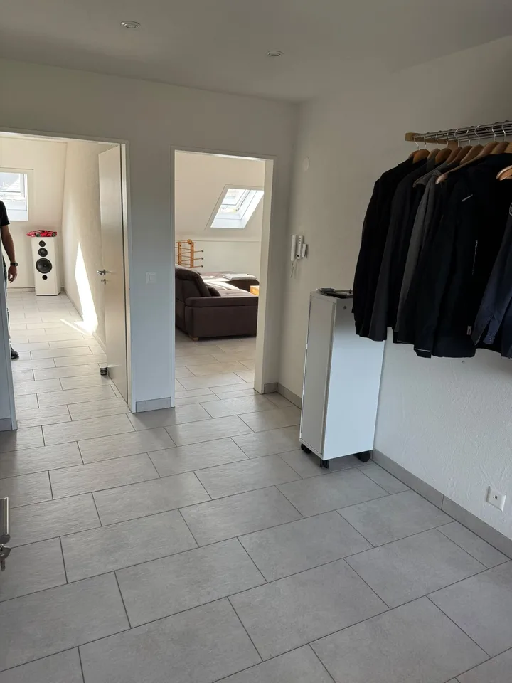 LOTS OF SPACE IN YOUR NEW HOME - Spacious 3.5-room attic apartment for rent.