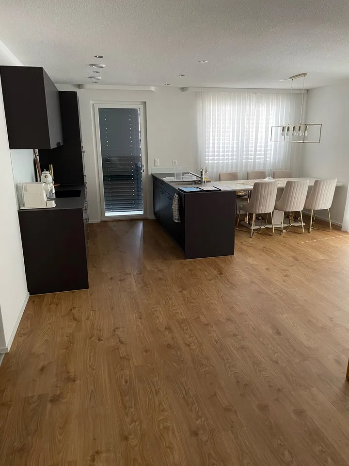 Spacious 3.5-room apartment for rent.